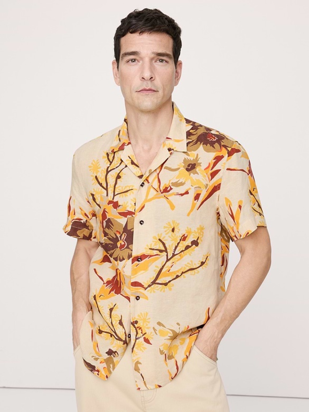 BANANA REPUBLIC STANDARD-FIT LINEN RESORT SHIRT
